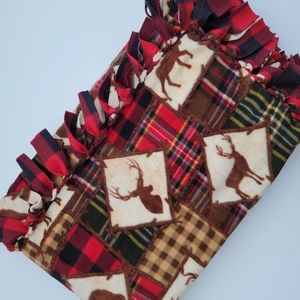 Extra Large Adult Everest Silhouette Plaid Patch blanket, No Sew, No Tie Blanket